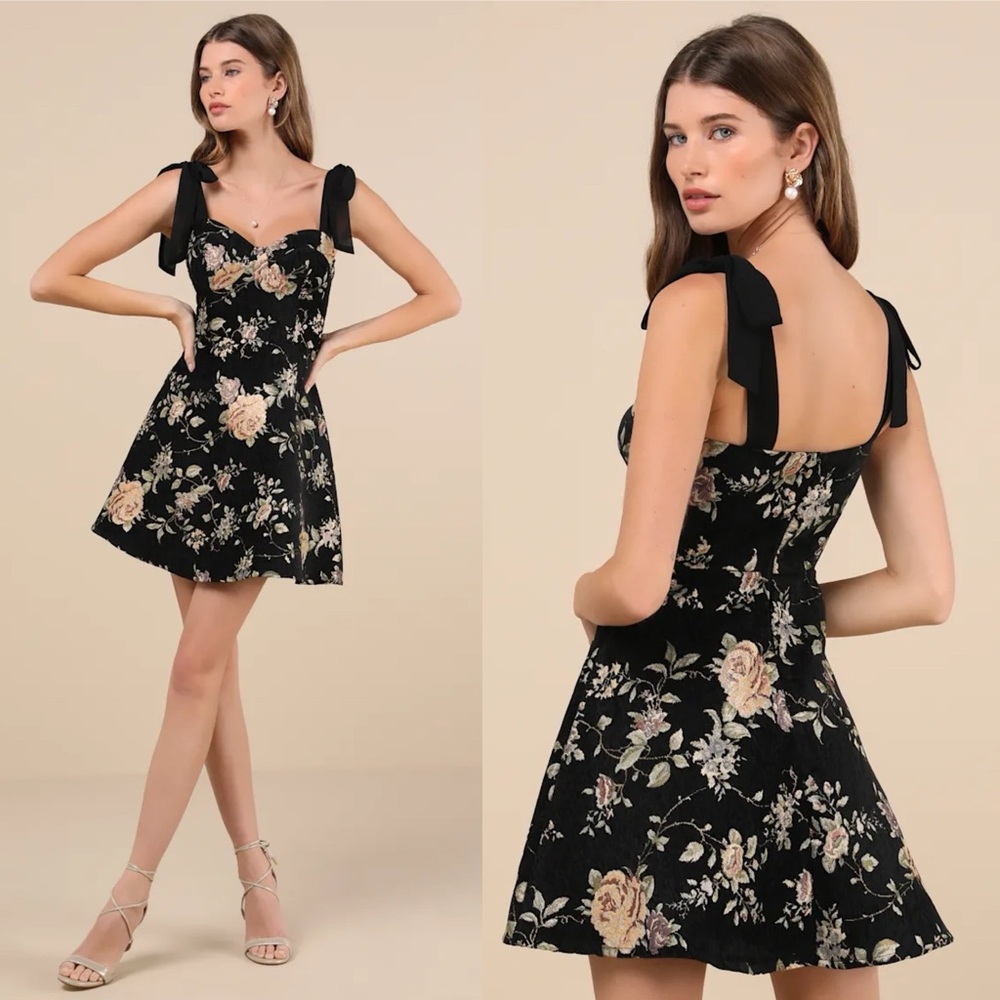 Lulus Exceptional Black Floral Tie Strap Tapestry Mini Dress Women Large New NWT